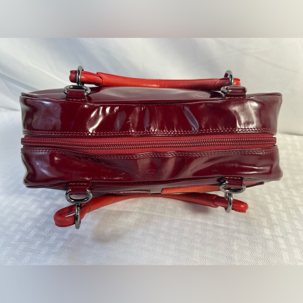 3001: Escada Y2K Burgundy Patent Leather & Suede Mini Bowler Bag Italy - Picture 8 of 16